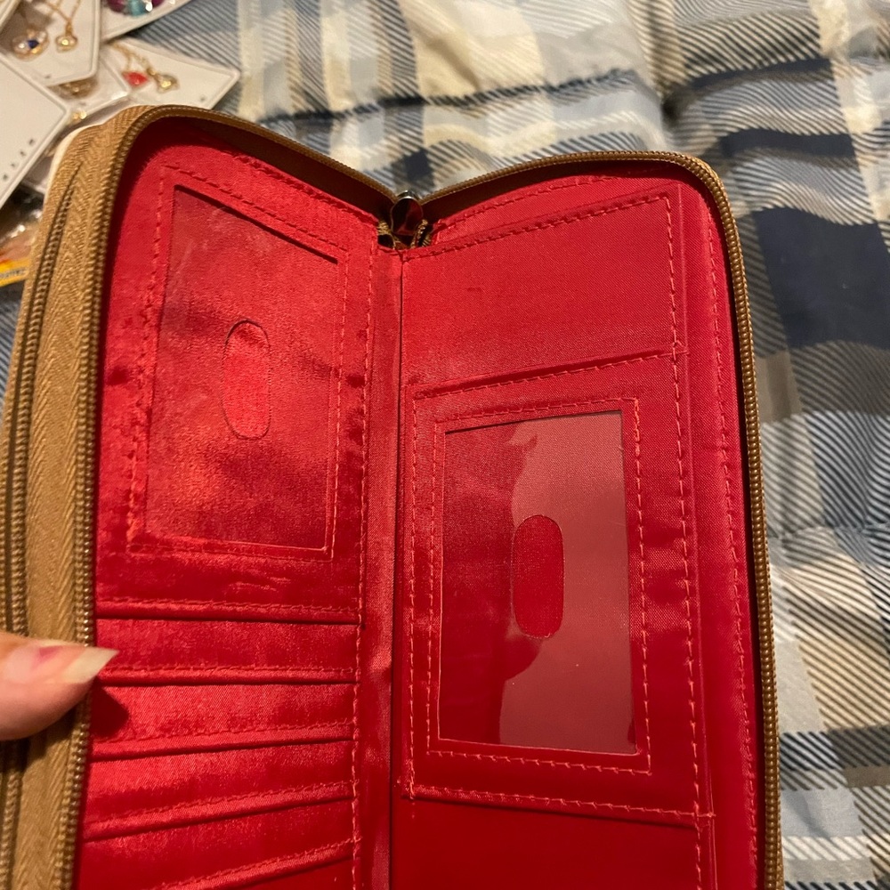 Wallet - Picture 3 of 5